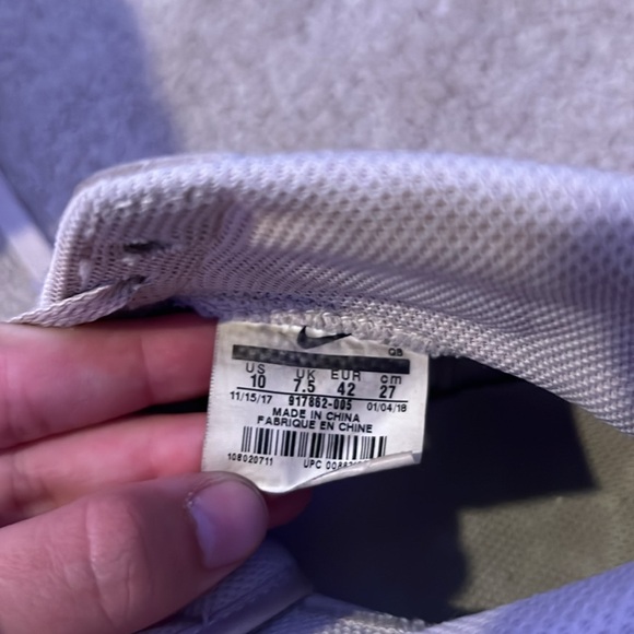 Nike Blazers - Picture 5 of 5